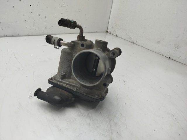 Przepustnica, komplet 2203047010 TOYOTA