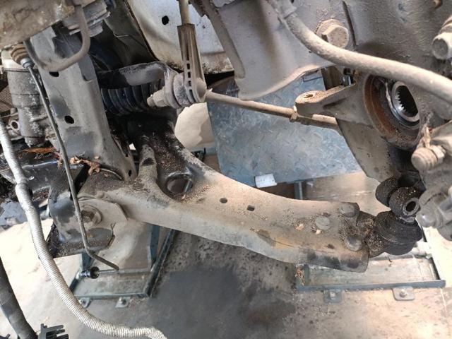 Wahacz zawieszenia przedniego dolny lewy 2203138 FORD