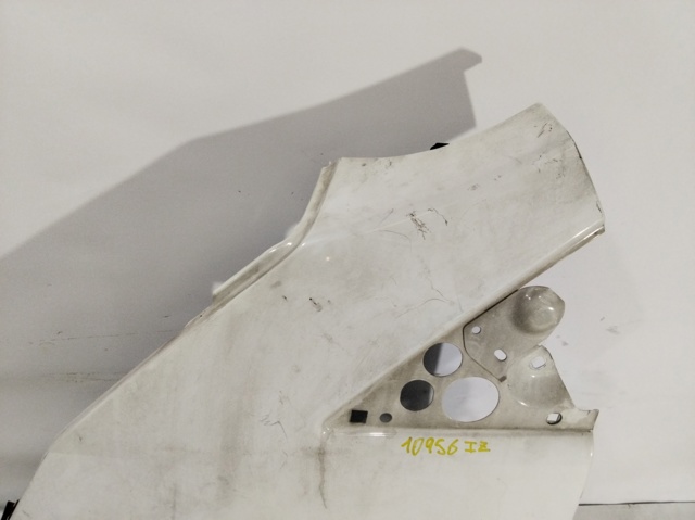 Błotnik przedni lewy 2203290 FORD