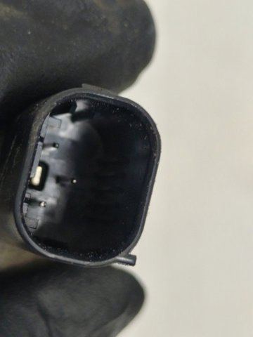 Czujnik ciśnienia bezwzględnego klimatyzacji 2205420118 MERCEDES