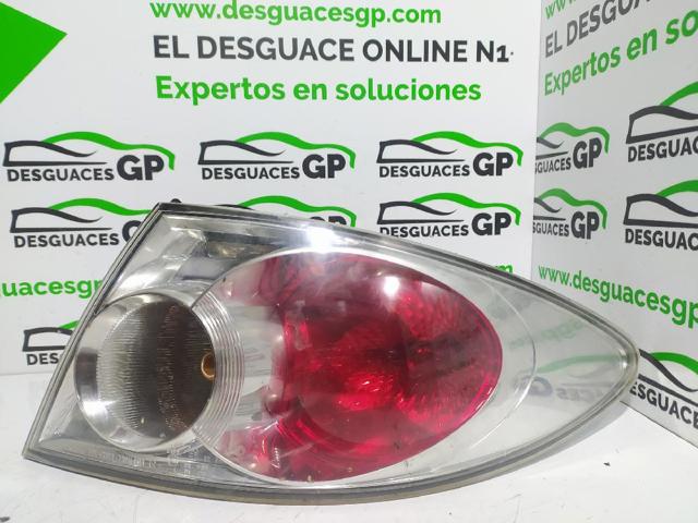 Lampa zespolona tylna prawa zewnętrzna 22061971 MAZDA