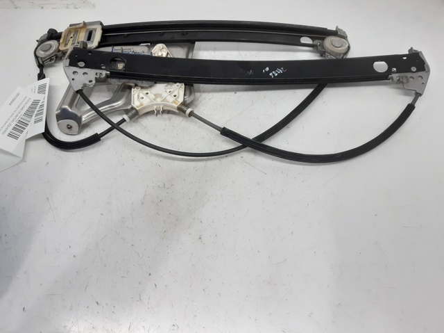 Mechanizm podnoszenia szyby drzwi przednich lewych 2207200346 MERCEDES