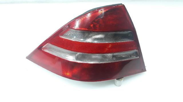 Lampa zespolona tylna lewa 2208200164 MERCEDES