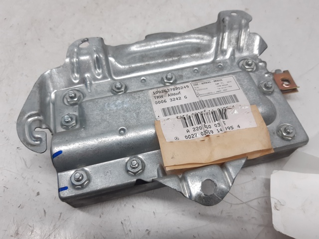 Poduszka powietrzna (AIRBAG) drzwi przednich lewych 2208600305 MERCEDES