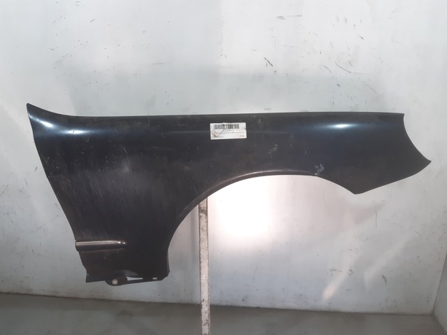 Błotnik przedni prawy 2208800418 MERCEDES