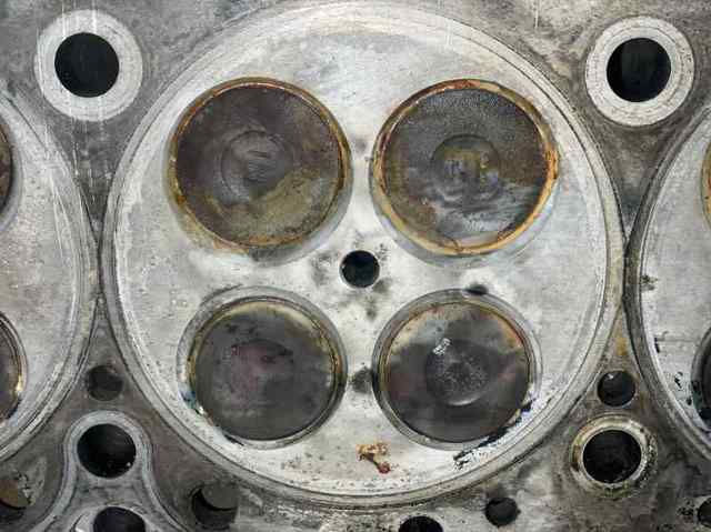 Głowica cylindrów KIA Carnival 3 UVP