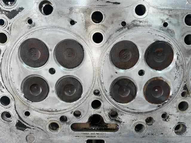 Głowica cylindrów KIA Carnival 3 UVP