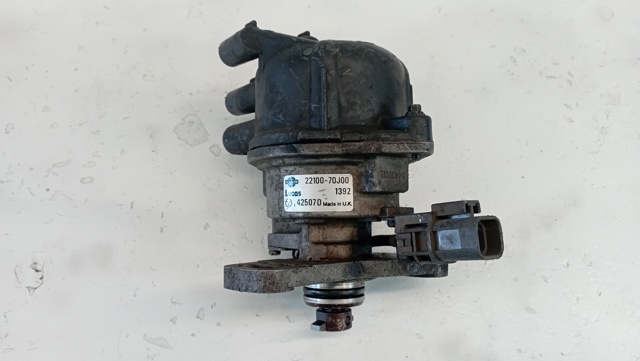 Rozdzielacz zapłonu  2210070J00 NISSAN