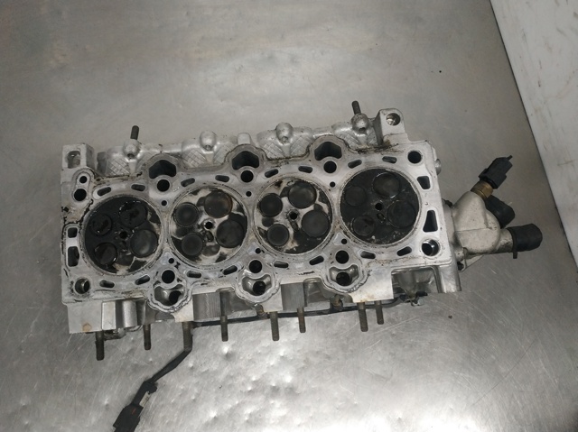 Głowica cylindrów 221112A200 HYUNDAI