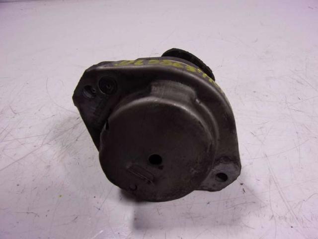 22116762608 BMW