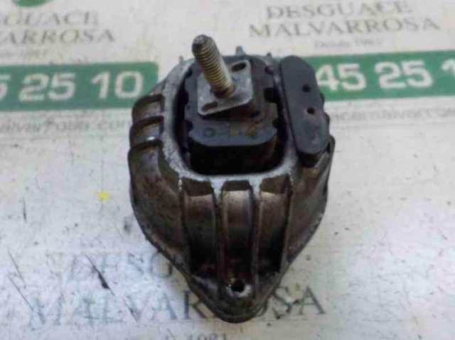 Poduszka (podpora) silnika lewa 22116768799 BMW