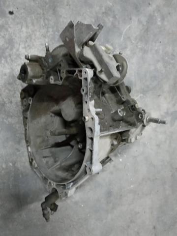 Mechaniczna skrzynia biegów w komplecie 2222LL PEUGEOT