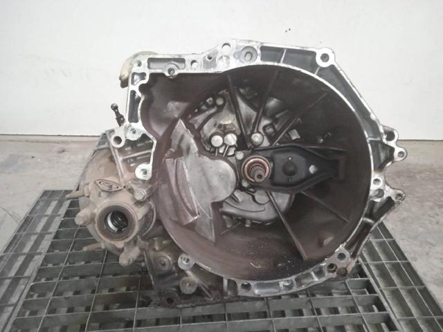 Mechaniczna skrzynia biegów w komplecie 2222LL PEUGEOT