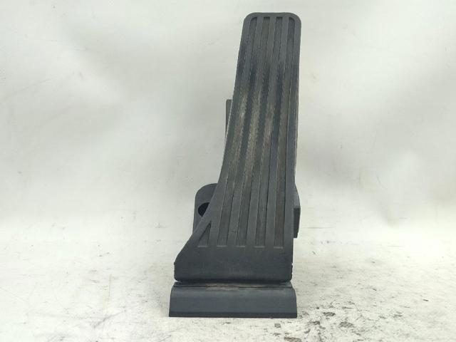 Pedał przyspieszenia (gazu) 2223000900 MERCEDES