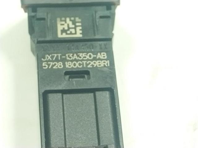 Przycisk włączania światła awaryjnego Ford Focus 4 HP