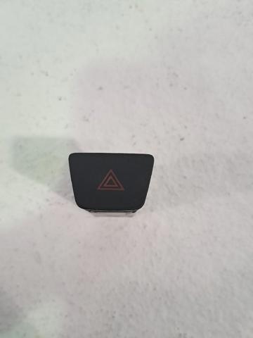 Przycisk włączania światła awaryjnego Ford Focus 4 HP