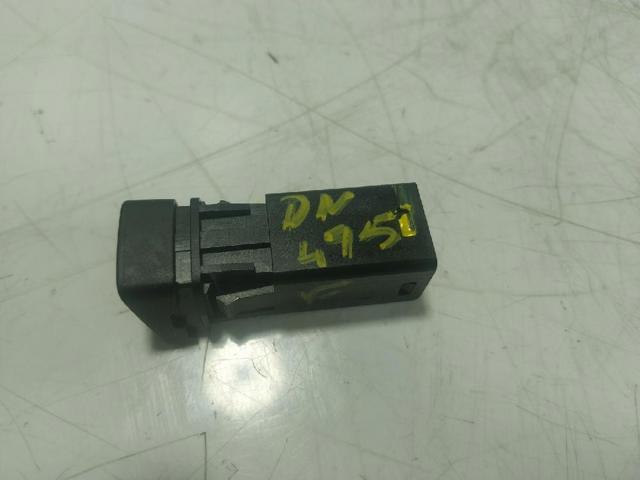 Przycisk włączania światła awaryjnego Ford Focus 4 HP