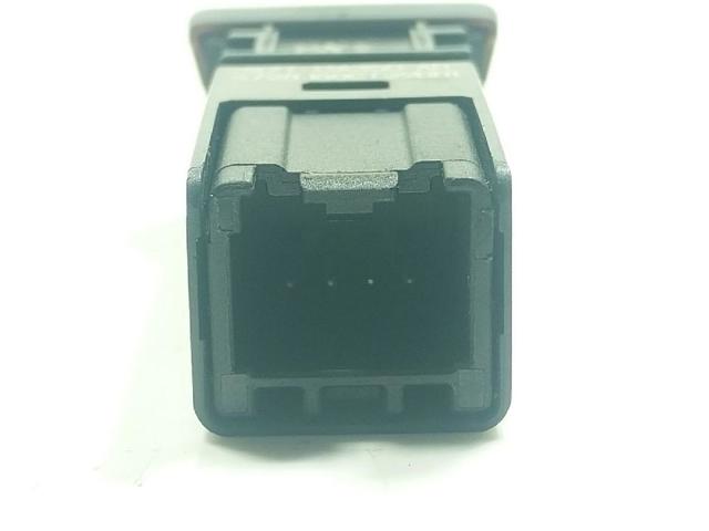 Przycisk włączania światła awaryjnego Ford Focus 4 HP