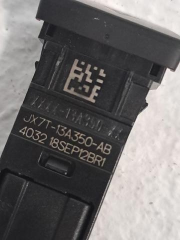 Przycisk włączania światła awaryjnego Ford Focus 4 HP