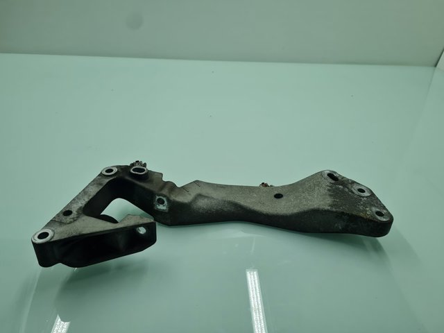 Belka mocowania skrzyni biegów 22316769281 BMW