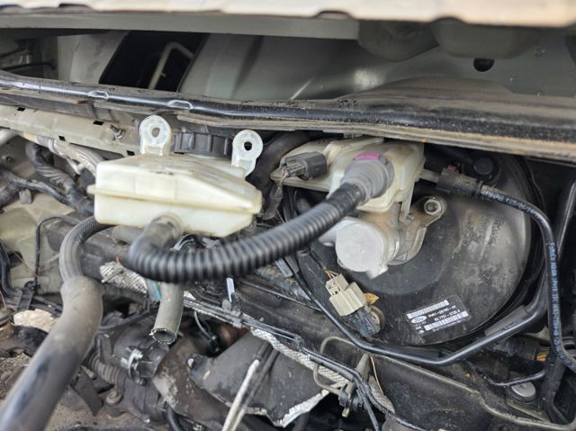 Wzmacniacz próżniowy hamulców 2258868 FORD
