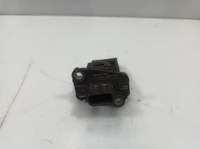 Czujnik przepływu powietrza, przepływomierz powietrza M.A.F. 226807131R NISSAN
