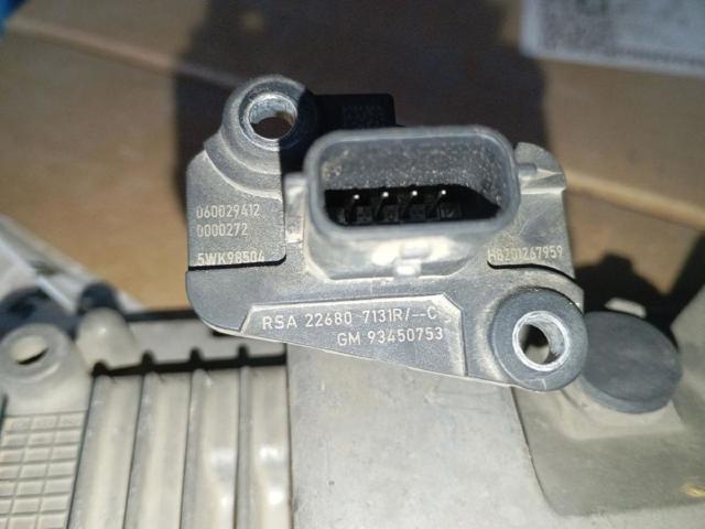 Czujnik przepływu powietrza, przepływomierz powietrza M.A.F. 226807131R RENAULT