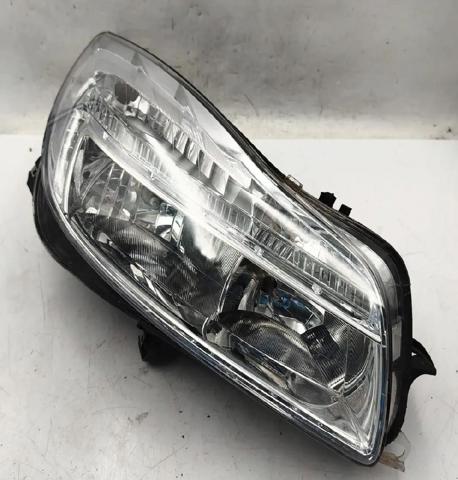 Reflektor prawy 22831927 OPEL