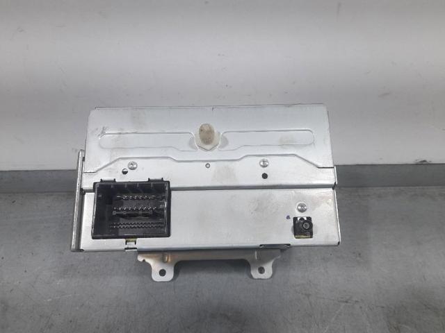 Radioodtwarzacz (radio AM/FM) Opel Astra 35