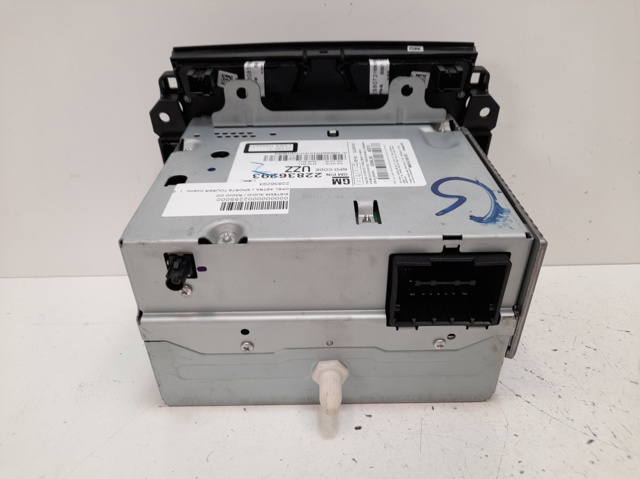 Radioodtwarzacz (radio AM/FM) Opel Astra 35