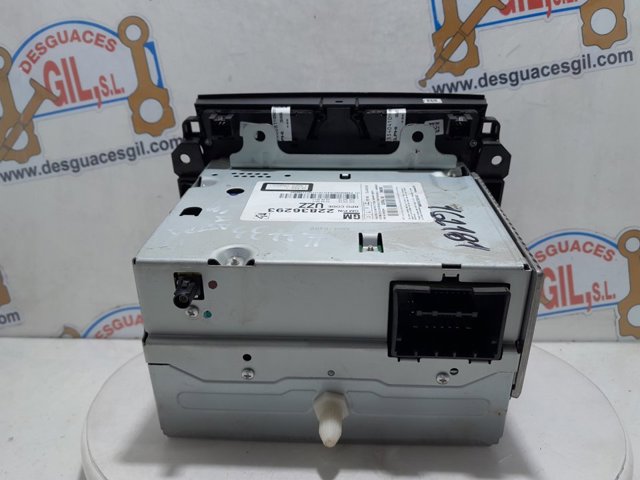 Radioodtwarzacz (radio AM/FM) Opel Astra 35