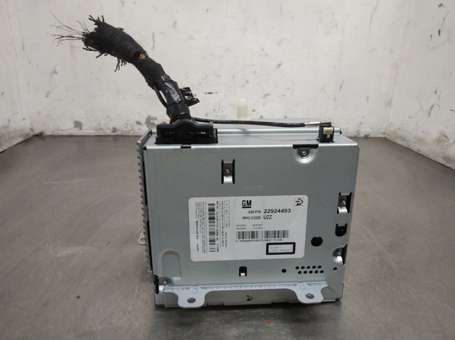 Radioodtwarzacz (radio AM/FM) 22924493 OPEL