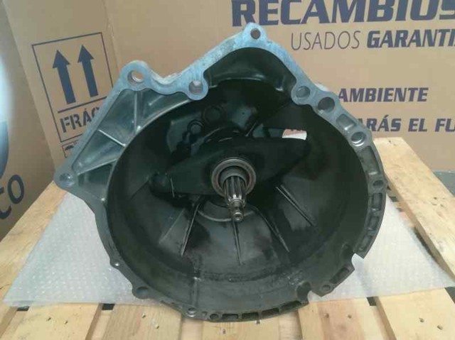 Mechaniczna skrzynia biegów w komplecie 23007505600 BMW