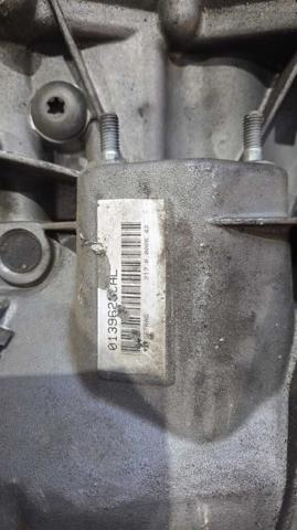 Mechaniczna skrzynia biegów w komplecie 23007533818 BMW