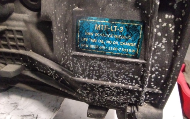Mechaniczna skrzynia biegów w komplecie 23007533818 BMW