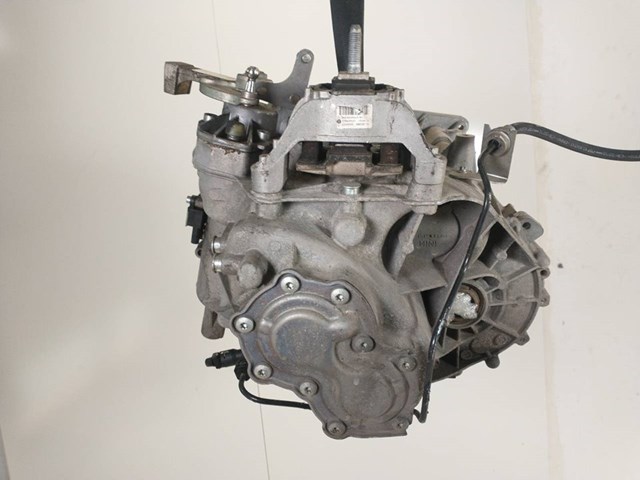 Mechaniczna skrzynia biegów w komplecie 23007568721 BMW