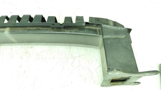 Wzmocnienie zderzaka przedniego Ford Focus 4 HP