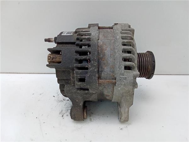 Alternator 231001822R RENAULT
