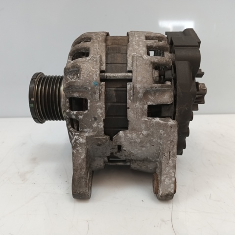 Alternator 231005079R RENAULT
