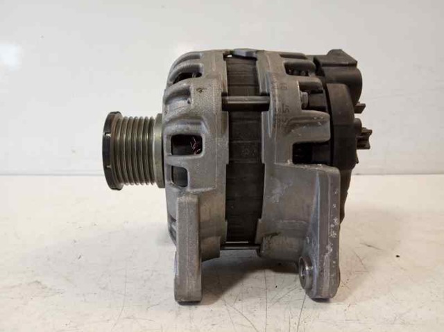 Alternator 231006677R RENAULT