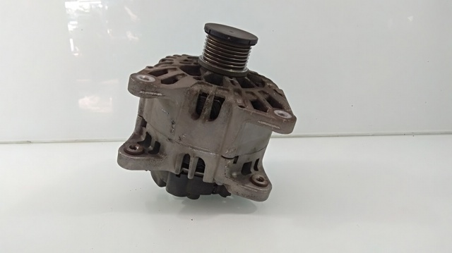 Alternator 231007033R RENAULT