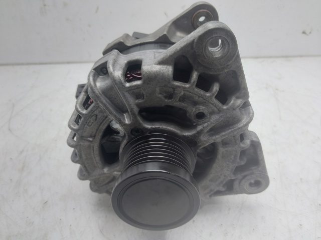Alternator 231007769R NISSAN