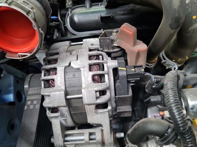 Alternator 231007769R RENAULT