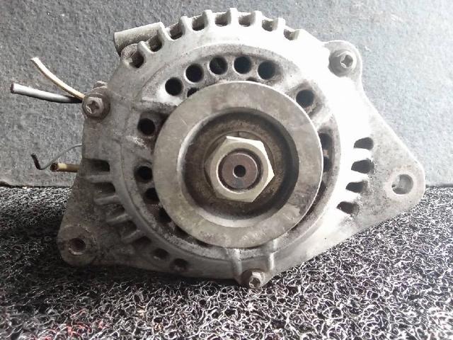 Alternator Nissan Prairie M11