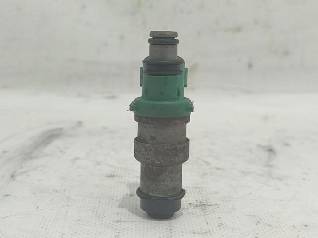 Wtryskiwacz paliwa Toyota Corolla