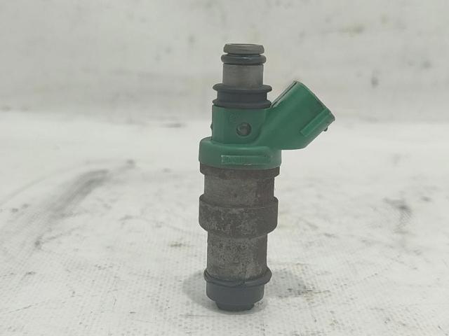 Wtryskiwacz paliwa Toyota Corolla