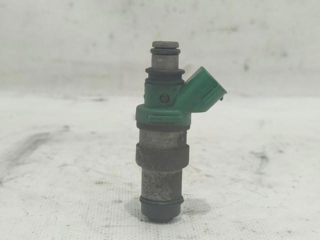 Wtryskiwacz paliwa Toyota Corolla