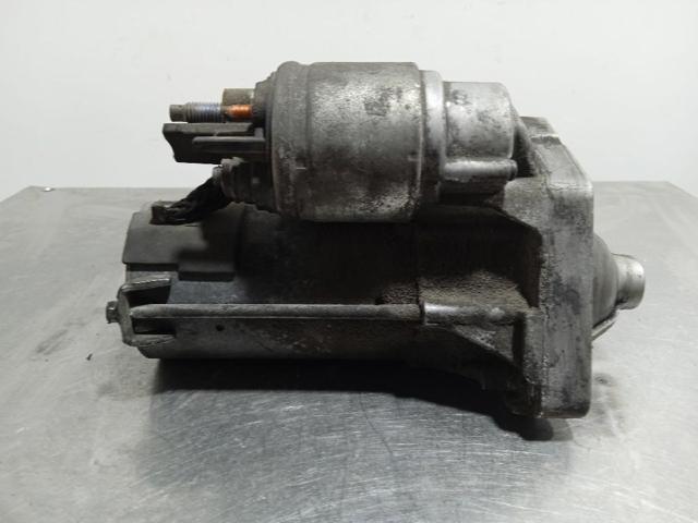 2330000Q1H Nissan/Infiniti