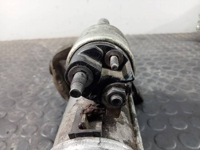 233000379R Nissan/Infiniti