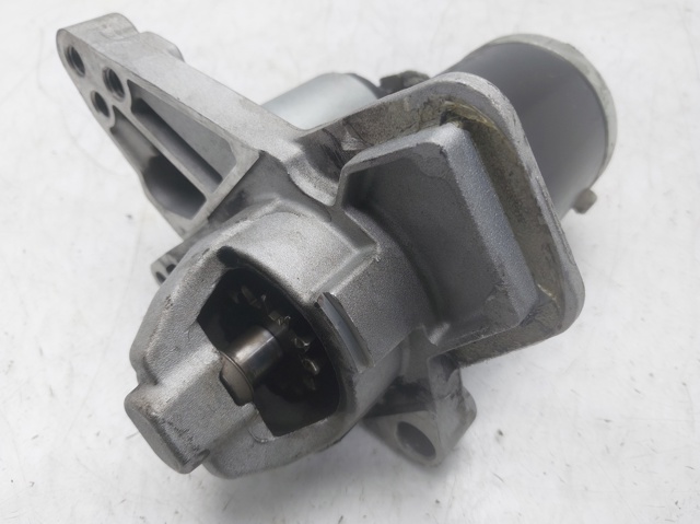 233000557R Renault (RVI)